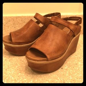Women’s Antelope wedge